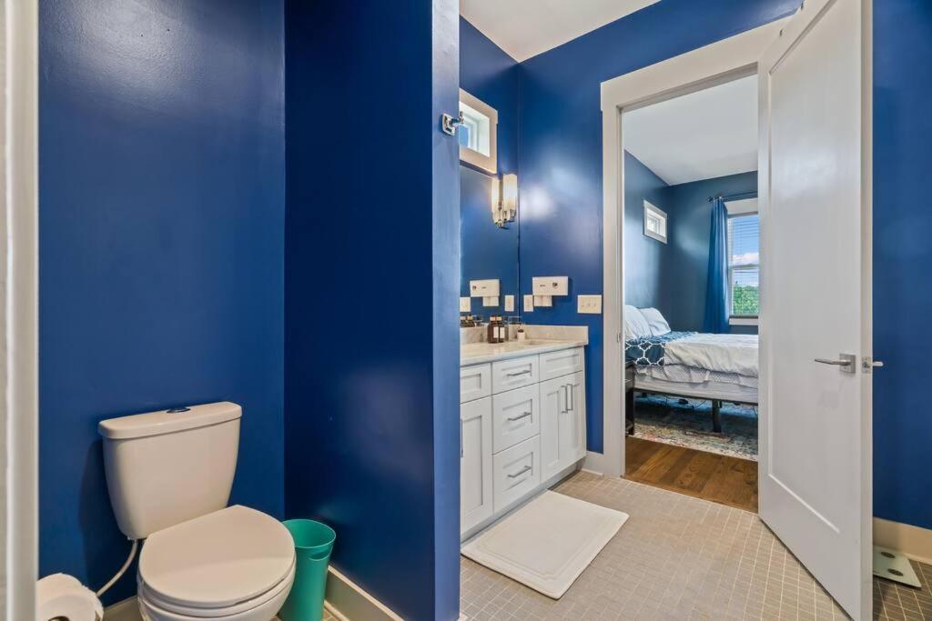 King Bed, Balcony, Covered Patio & Firepit! 8 Minutes From Broadway Nashville Exterior foto